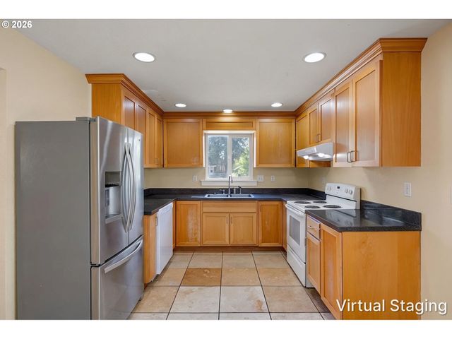 2631 EDISON St, Eugene, OR 97402