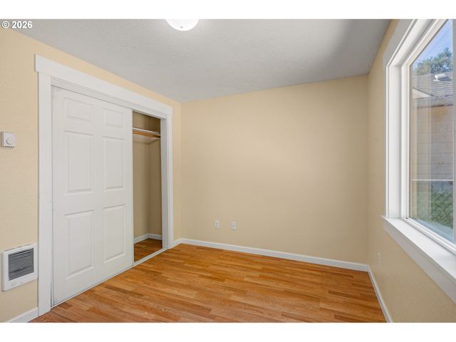 2631 EDISON St, Eugene, OR 97402