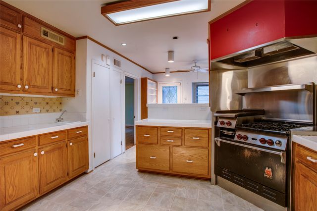 1439 Junior Drive, Dallas, TX 75208