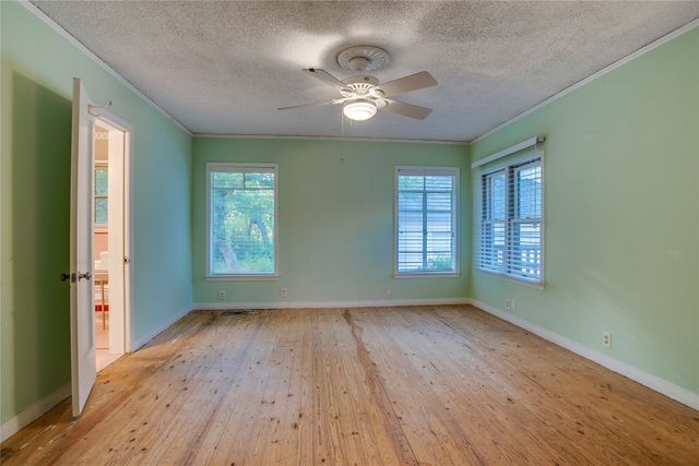 1439 Junior Drive, Dallas, TX 75208