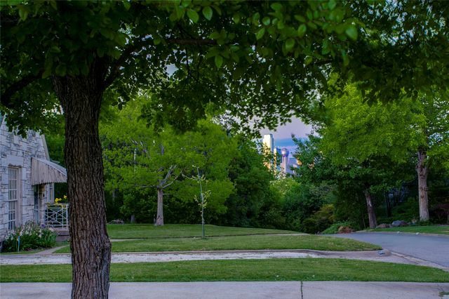 1439 Junior Drive, Dallas, TX 75208