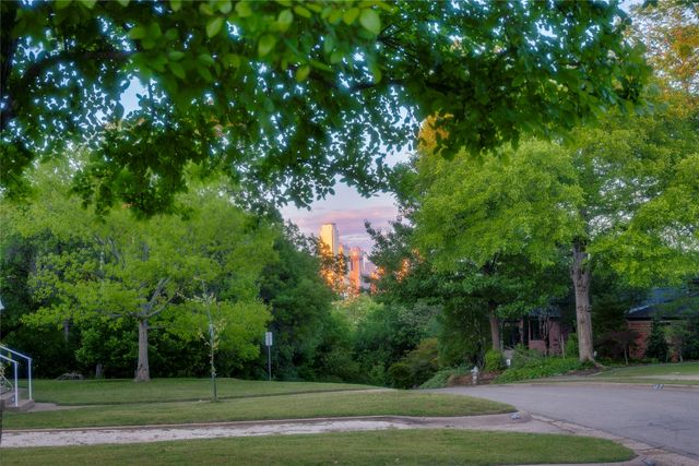 1439 Junior Drive, Dallas, TX 75208