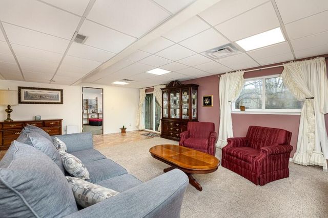 3339 Elsinore Court, Ann Arbor, MI 48105