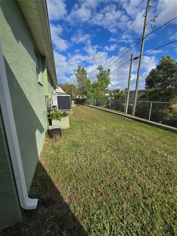 6704 HICKORYWOOD LANE 2B, New Port Richey, FL 34653