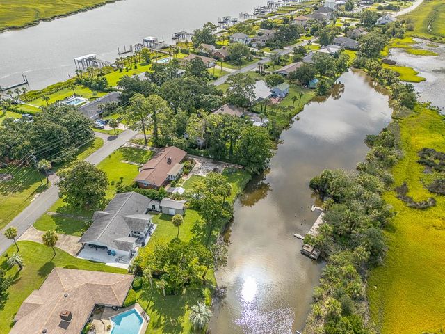 4030 Riverside Drive, Brunswick, GA 31520