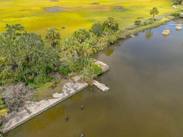 4030 Riverside Drive, Brunswick, GA 31520