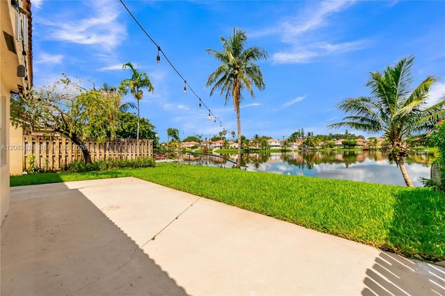 8291 SW 44th Place 8291, Davie, FL 33328