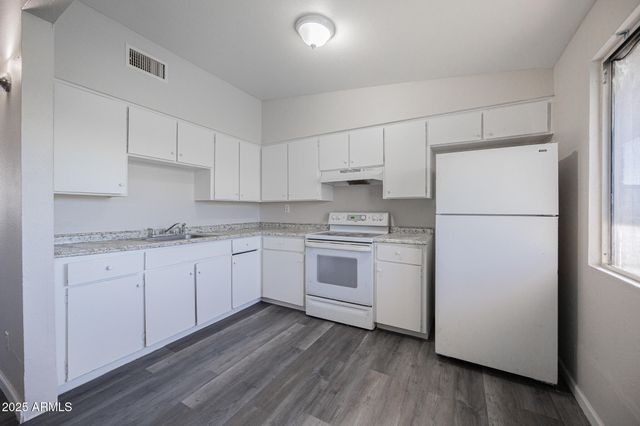 2123 W DEVONSHIRE Avenue 14, Phoenix, AZ 85015