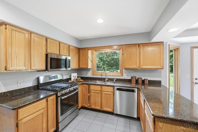 8173 Red Mill Drive, West Chester, OH 45069