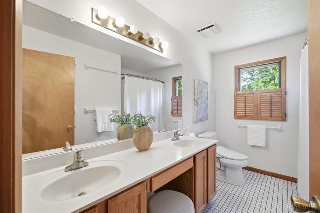 8173 Red Mill Drive, West Chester, OH 45069