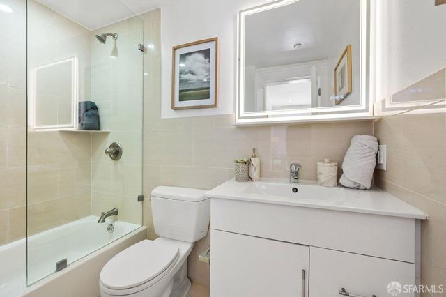 3235 17th Street, San Francisco, CA 94110