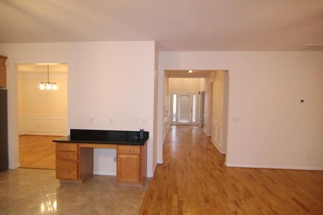 700 Moonlight Way, Suwanee, GA 30024