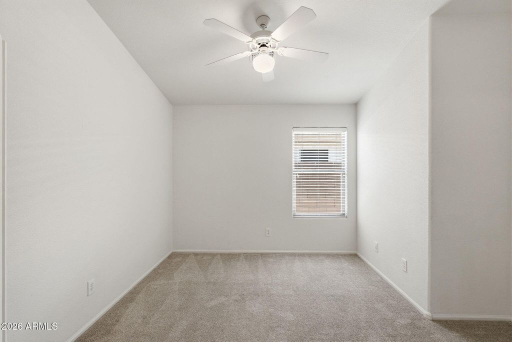 Image 21 of property listing at 2427 W OBERLIN Way, Phoenix, AZ 85085
