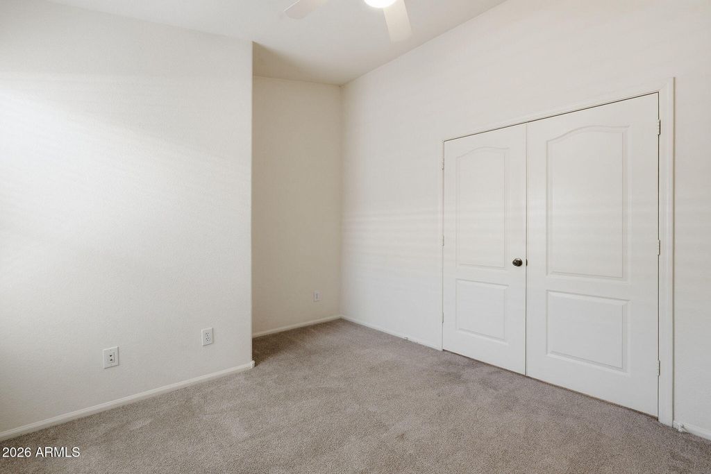 Image 22 of property listing at 2427 W OBERLIN Way, Phoenix, AZ 85085