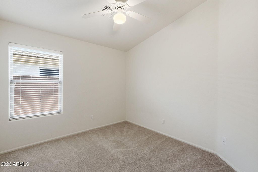 Image 23 of property listing at 2427 W OBERLIN Way, Phoenix, AZ 85085