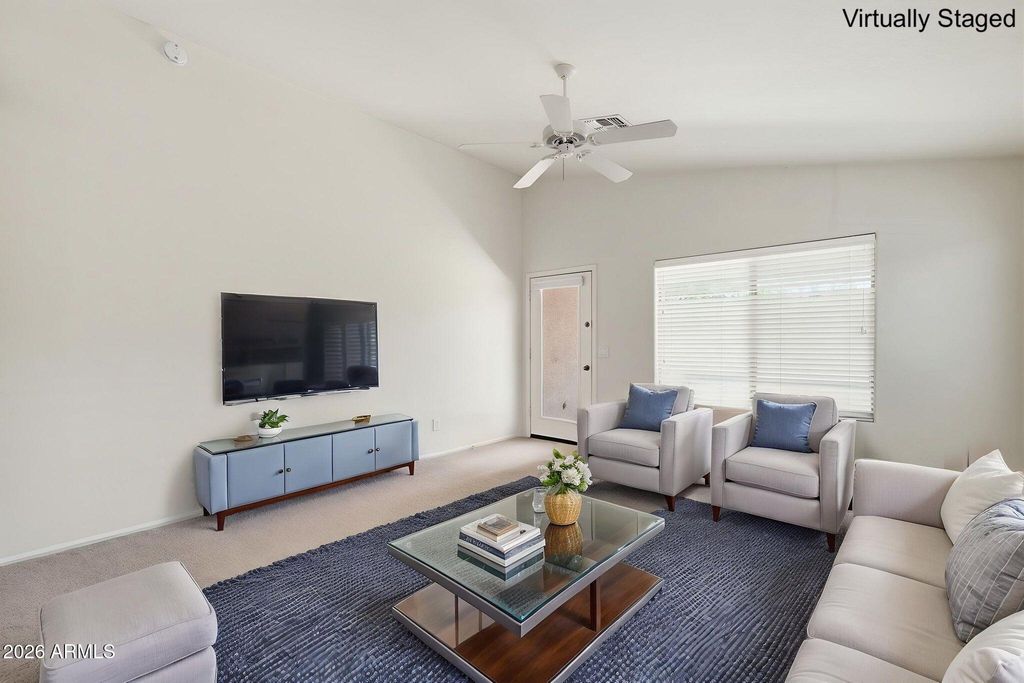 Image 6 of property listing at 2427 W OBERLIN Way, Phoenix, AZ 85085