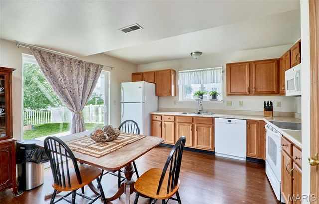 16 Ramblewood Court, Wentzville, MO 63385