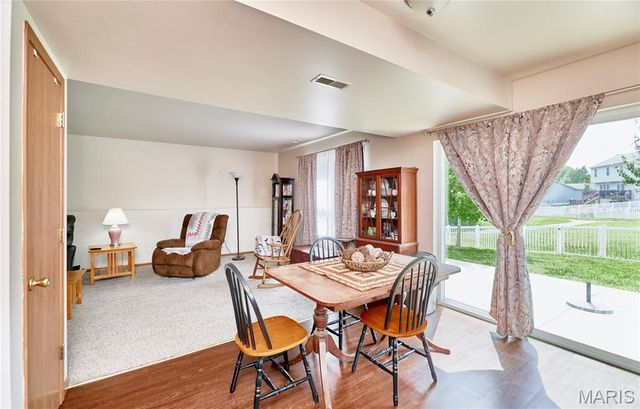 16 Ramblewood Court, Wentzville, MO 63385