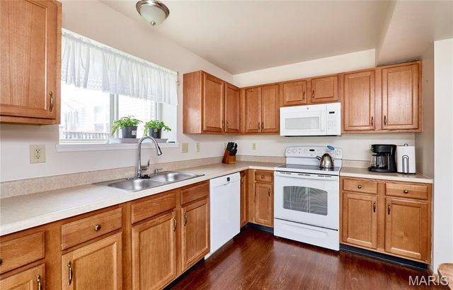 16 Ramblewood Court, Wentzville, MO 63385