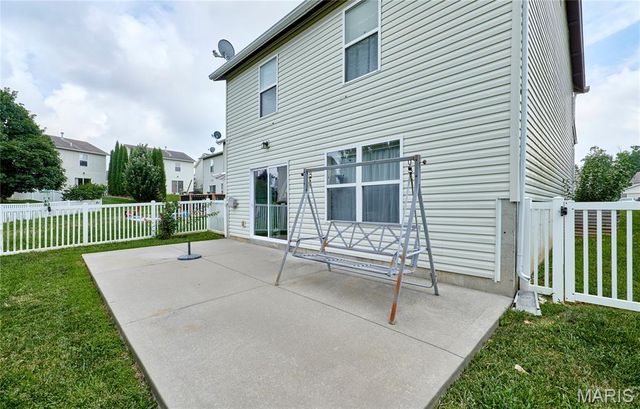 16 Ramblewood Court, Wentzville, MO 63385
