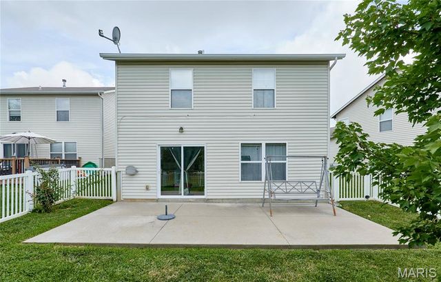 16 Ramblewood Court, Wentzville, MO 63385