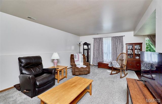 16 Ramblewood Court, Wentzville, MO 63385