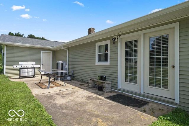 387 Center Street, Spencer, IN 47460