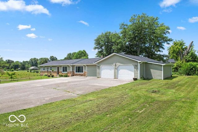 387 Center Street, Spencer, IN 47460