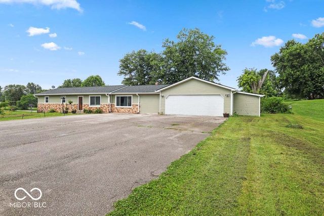 387 Center Street, Spencer, IN 47460