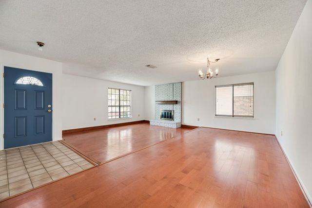 4012 Shackelford Drive, Mesquite, TX 75150