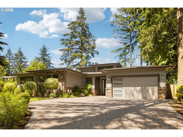 1923 MAPLELEAF Ct, Lake Oswego, OR 97034