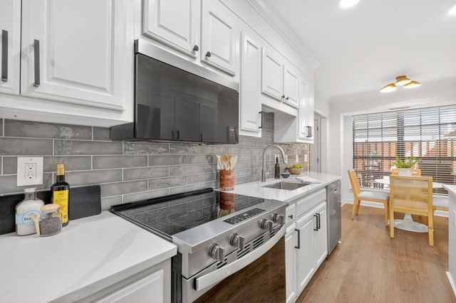 8048 Sunrise Cir, Franklin, TN 37067