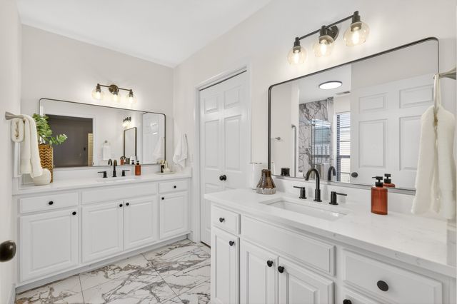 8048 Sunrise Cir, Franklin, TN 37067