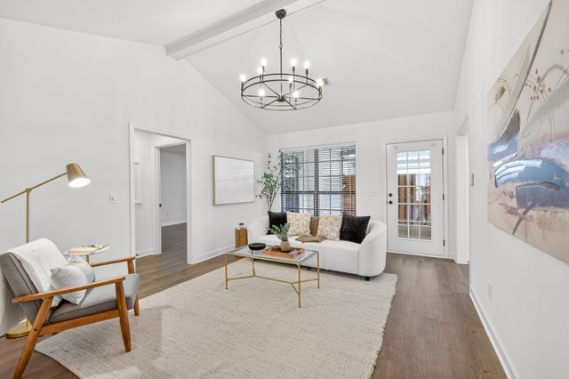 8048 Sunrise Cir, Franklin, TN 37067