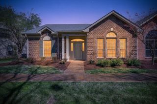 8048 Sunrise Cir, Franklin, TN 37067