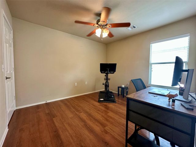 7521 Cedar Edge DR, Austin, TX 78744