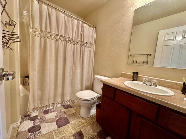 7521 Cedar Edge DR, Austin, TX 78744