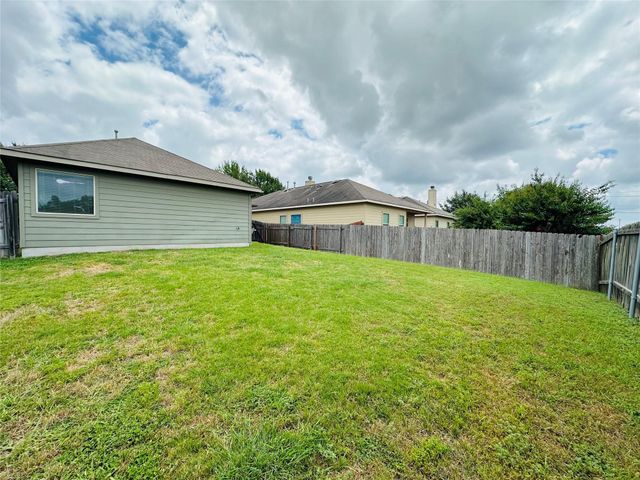 7521 Cedar Edge DR, Austin, TX 78744