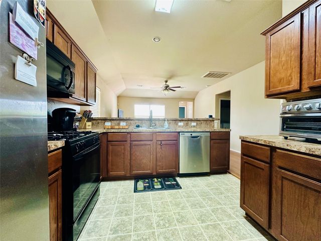 7521 Cedar Edge DR, Austin, TX 78744