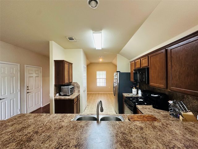 7521 Cedar Edge DR, Austin, TX 78744