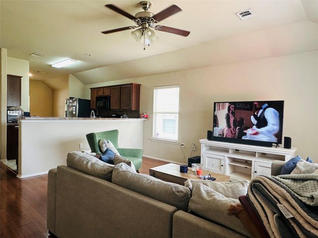 7521 Cedar Edge DR, Austin, TX 78744