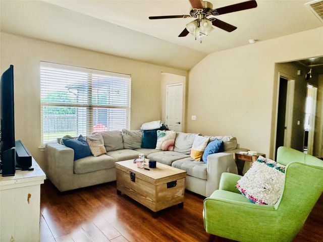 7521 Cedar Edge DR, Austin, TX 78744
