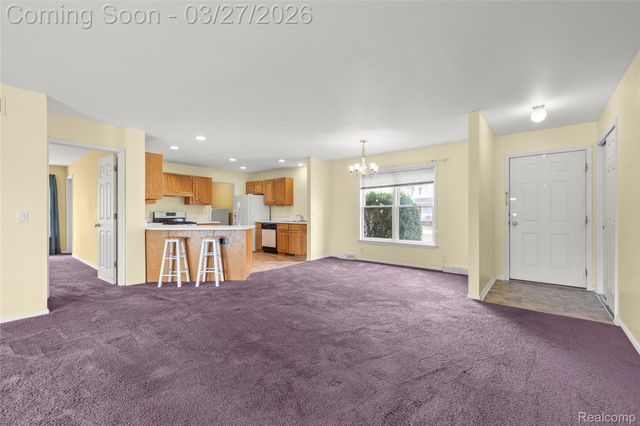 8118 Emerald Lane W, Westland, MI 48185