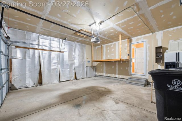 8118 Emerald Lane W, Westland, MI 48185