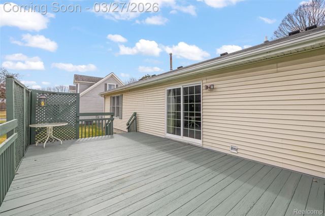 8118 Emerald Lane W, Westland, MI 48185