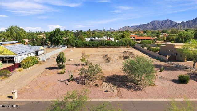 10510 E WETHERSFIELD Road 13, Scottsdale, AZ 85259
