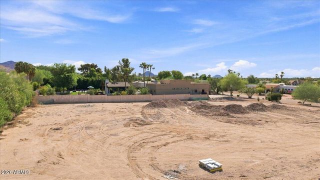 10510 E WETHERSFIELD Road 13, Scottsdale, AZ 85259
