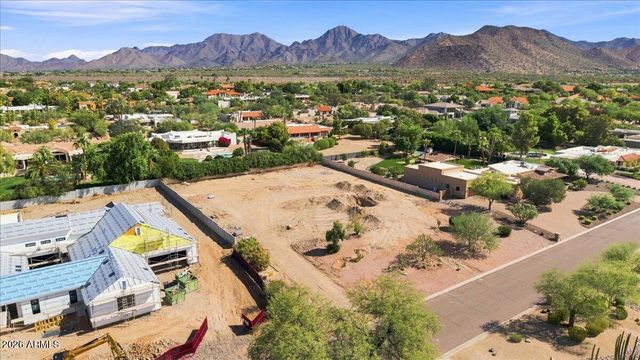 10510 E WETHERSFIELD Road 13, Scottsdale, AZ 85259