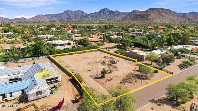 10510 E WETHERSFIELD Road 13, Scottsdale, AZ 85259