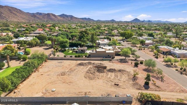 10510 E WETHERSFIELD Road 13, Scottsdale, AZ 85259